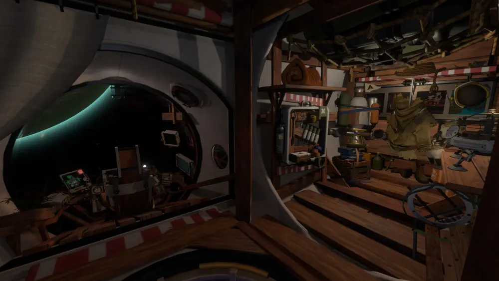 Outer Wilds — drewniane wnętrze statku z warsztatem i konsolą nawigacyjną
